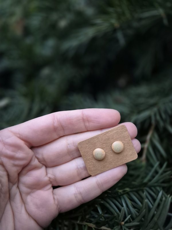 Ceramic stud earrings