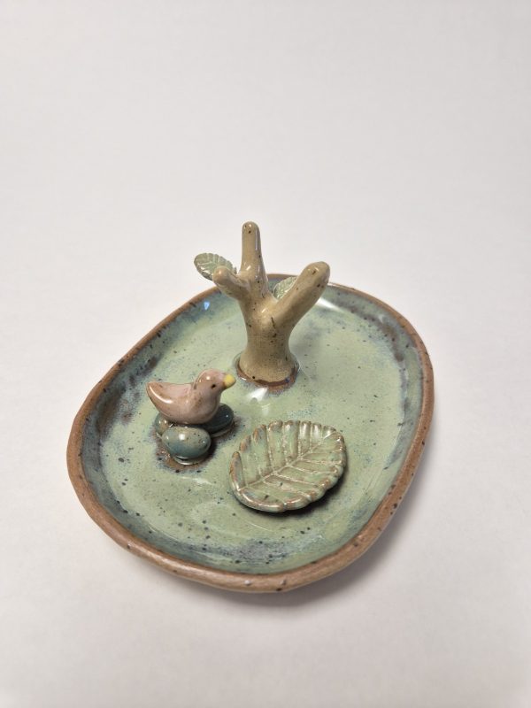 Ceramic jewelry holder