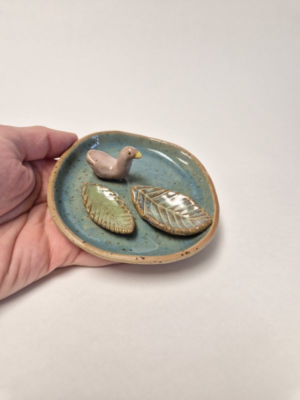 Ceramic jewelry holder
