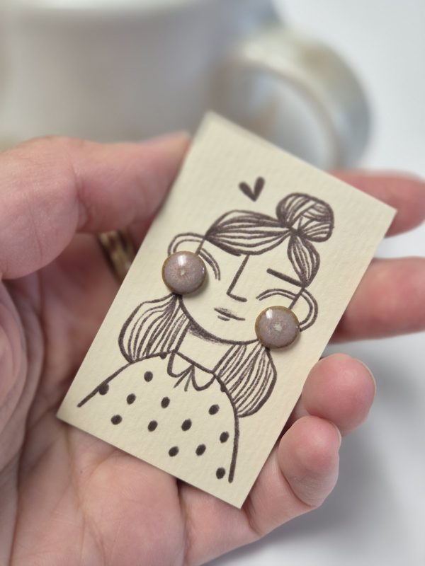Ceramic stud earrings pink