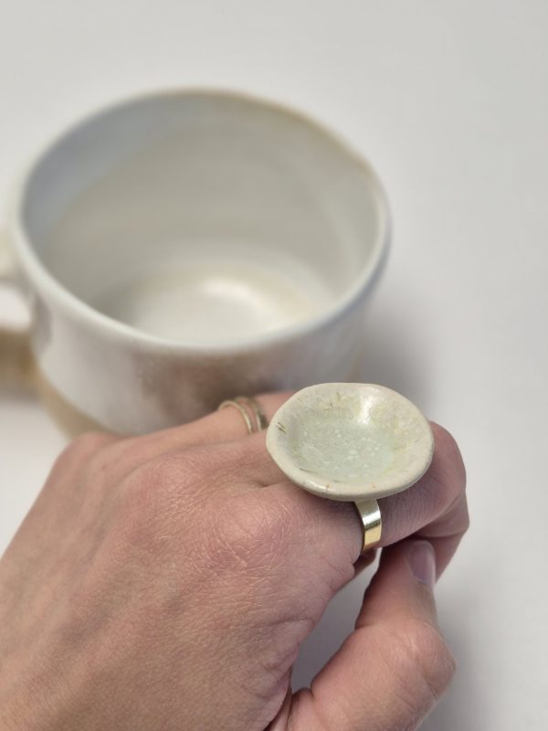 Ceramic statement ring