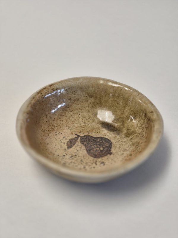 Wood fired bowl with pear