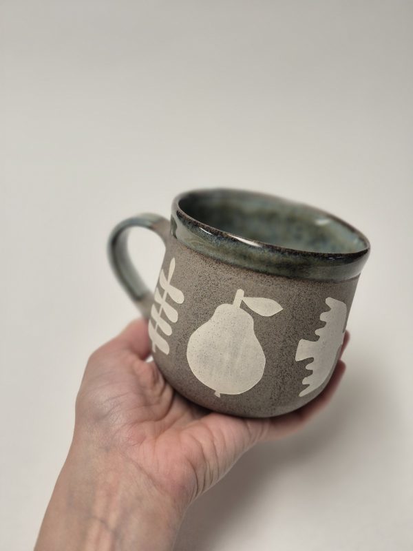 Ceramic tea mug