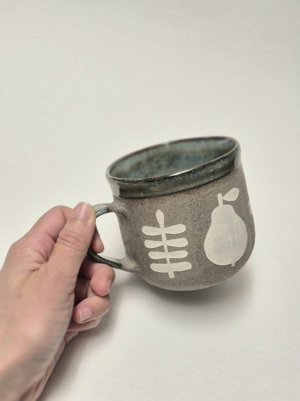 Ceramic tea mug
