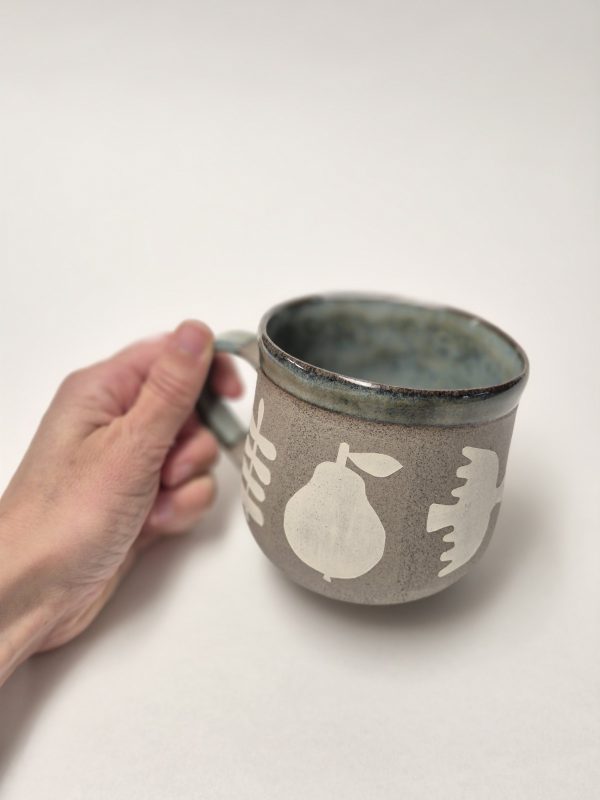 Ceramic tea mug
